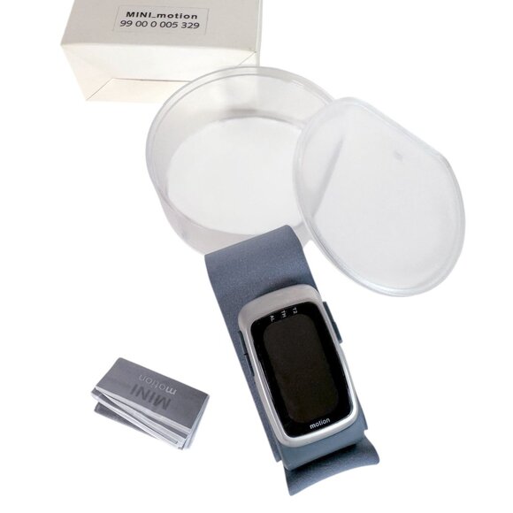 MINI Cooper BMW Mini Motion MOMA Collectible Grey Smartwatch in Case - Picture 3 of 9